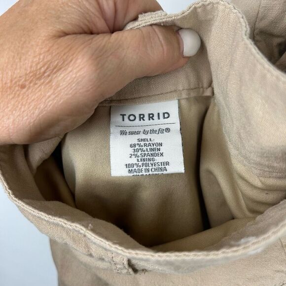 Torrid linen blend shorts size 18 khaki cuffed front pleat Y2K lined - Picture 9 of 10